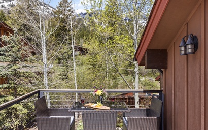 Morley Drive Lodge 56