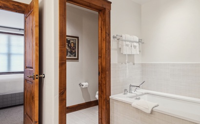 Grand View 2720 27