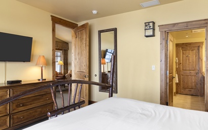 Grand View 494 22