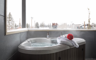 One Town Hill 201 12