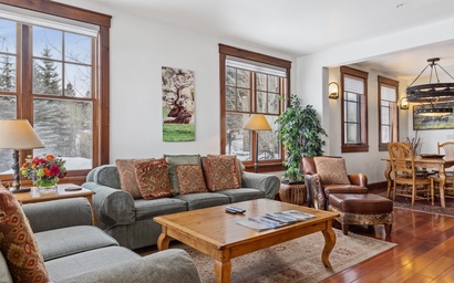 Grand View 331 4