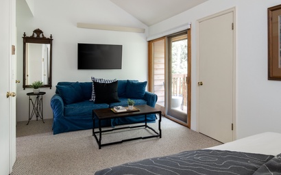 Teton Shadows Rimrock E 12