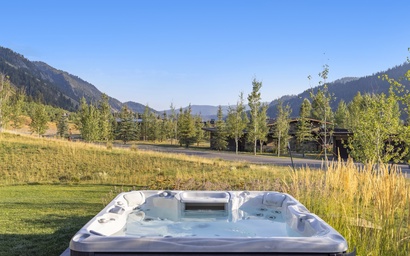 Hoback Hideaway 11