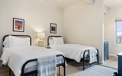 Town Square Lodge 8 23