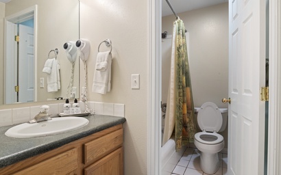 Town Square Lodge 5 16
