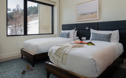 One Town Hill 406 15