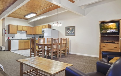 Town Square Lodge 9