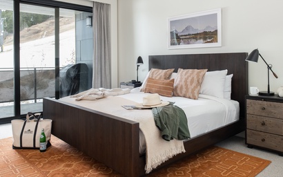 One Town Hill 406 11