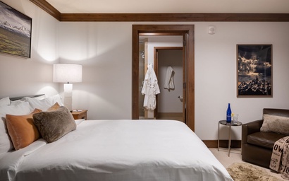 Residence 771 at the Four Seasons 20