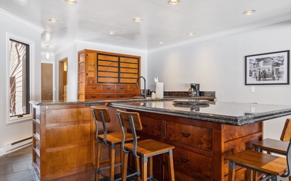 Teton Shadows St. John B 11