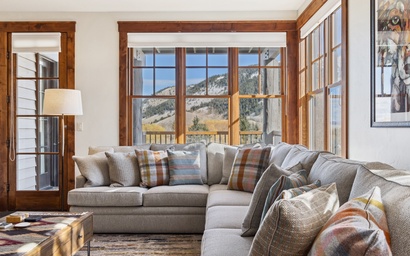 Grand View 2720 2