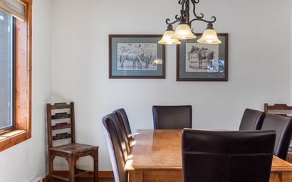 Clark's Knoll 371 11