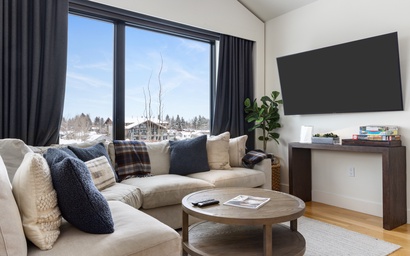 One Town Hill 301 11