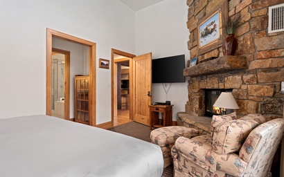 Crystal Springs 404 13