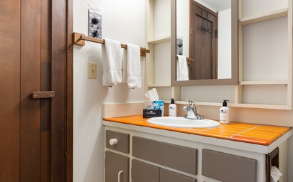 Teton Shadows Rimrock C 23