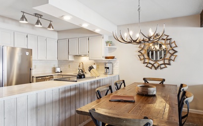 Teton Shadows Granite E 17