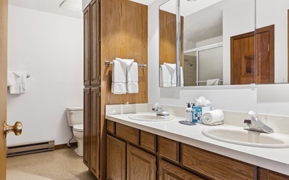 Teton Shadows St. John B 23