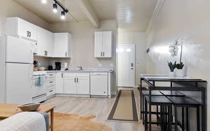 Town Square Lodge 7 4