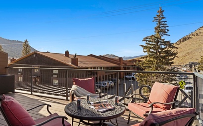 Pearl at Jackson 202 32