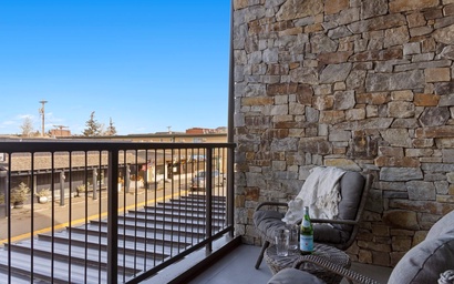 Pearl at Jackson 202 36