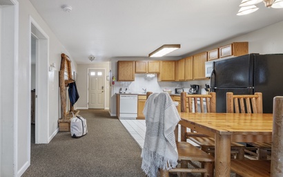 Town Square Lodge 4 9