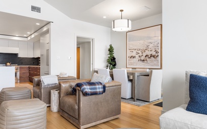 One Town Hill 301 15