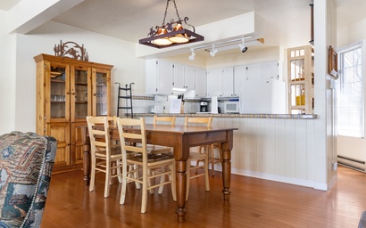 Teton Shadows Granite F 15