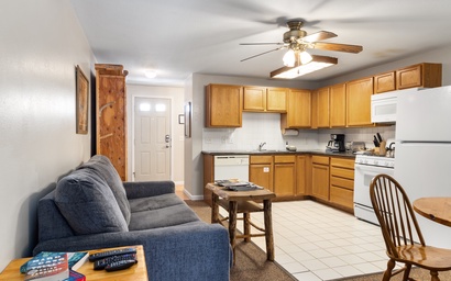 Town Square Lodge 6 3