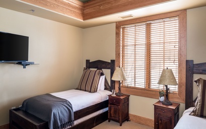 Crystal Springs 301 23