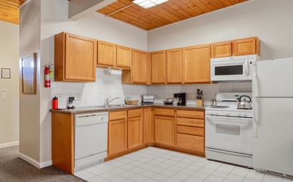Town Square Lodge 10 6