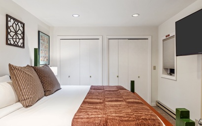 Teton Shadows Granite D 33