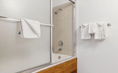 Teton Shadows St. John B 24