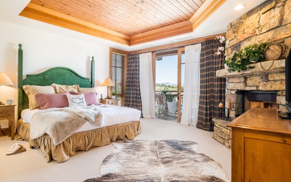 Crystal Springs 305 11