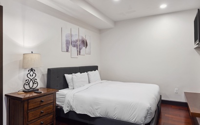 Pearl at Jackson 205 23