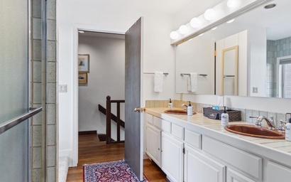 Teton Shadows Granite D 26