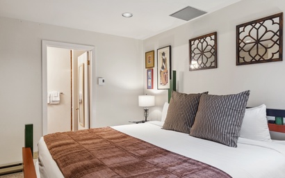 Teton Shadows Granite D 34