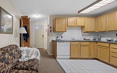 Town Square Lodge 6 9