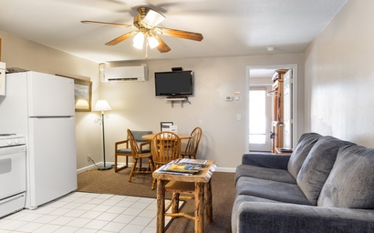 Town Square Lodge 6 2