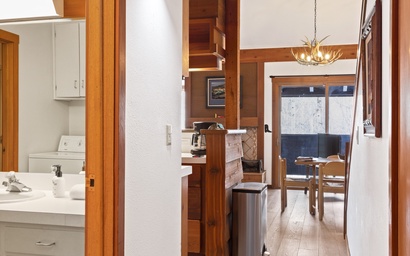 Larkspur 1222 18