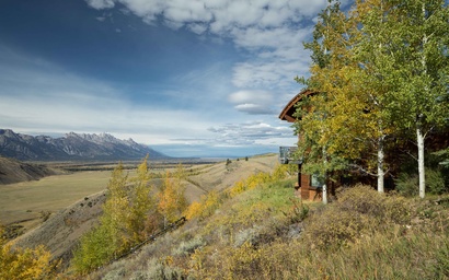 Mountain View Escape 45