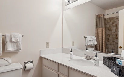 Teton Shadows Granite D 32