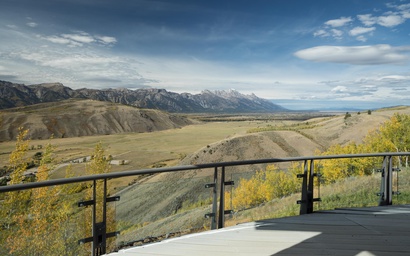 Mountain View Escape 12