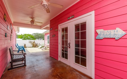 Featured Property Cabana Flamingo TMRQ203