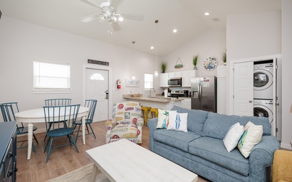 Aruba Bay Resort - Cast A Waves TABG101