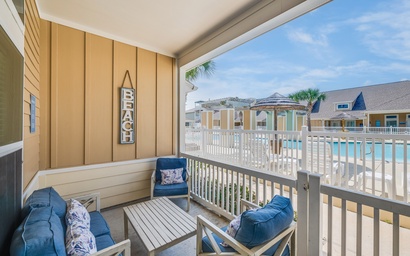 Village by the Beach - Augie's Escape B911