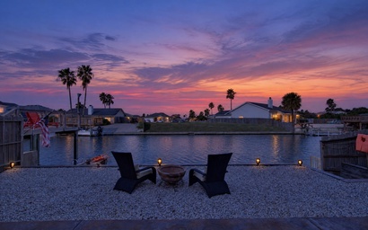 Sunset Canal Villa DCRU405B