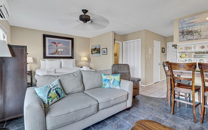 Bay Tree B4 3