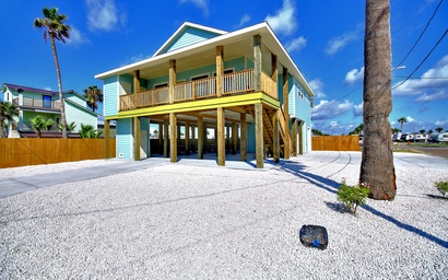 The Beach House AVEH519