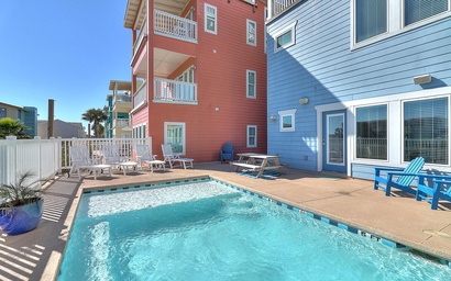 Featured Property With A Splash VW60