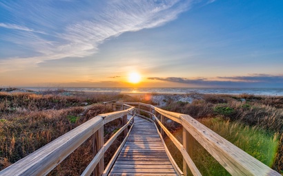 Chasing Waves BH201 2